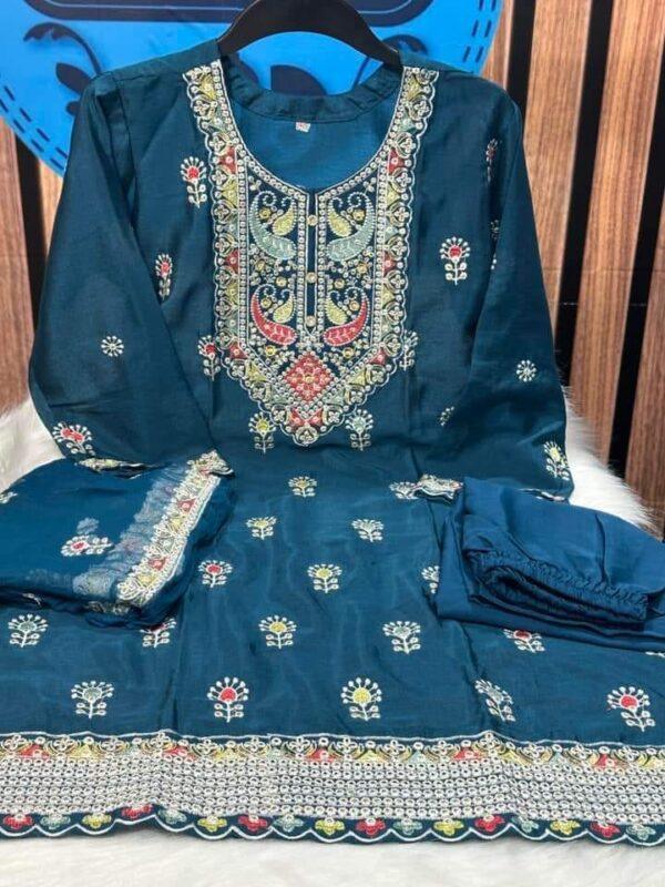ইন্ডিয়ান চিনন জরজেট থ্রী-পিস