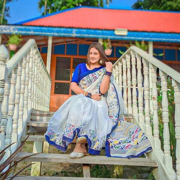 হাফ সিল্ক শাড়ি