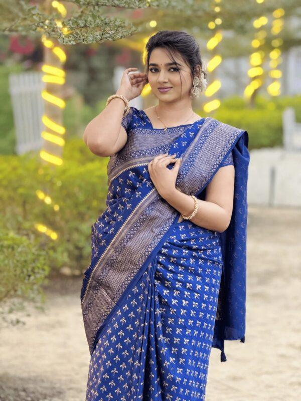 প্রিমিয়াম জাপানি সিল্ক শাড়ী