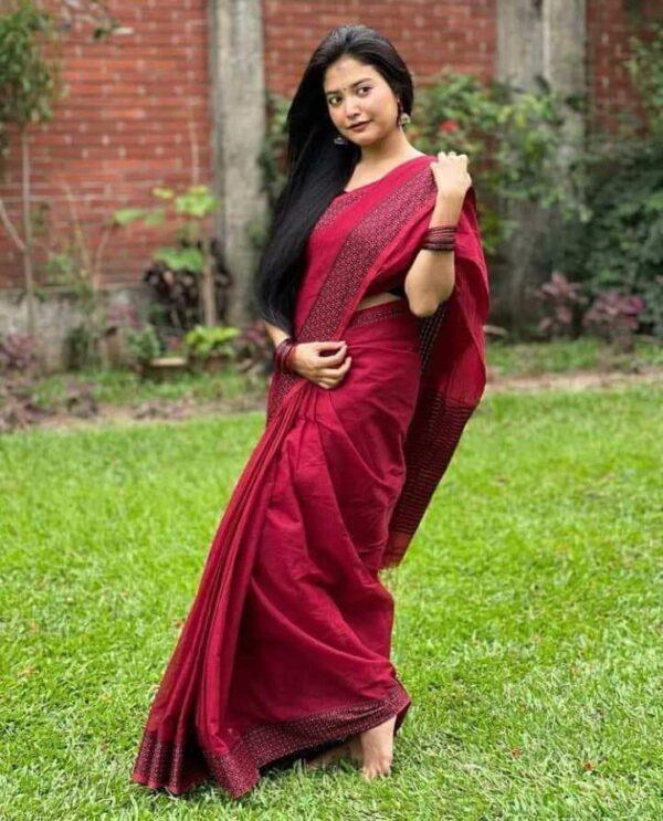 টাঙ্গাইল হাফ সিল্ক শাড়ি ।